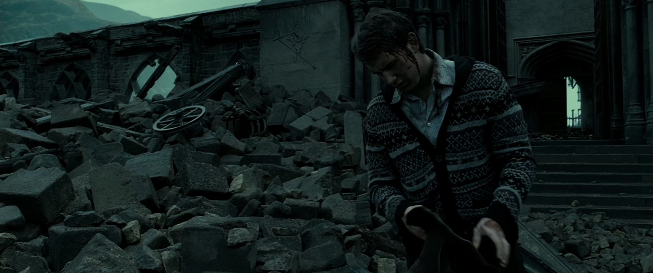 Harry Potter and the Deathly Hallows - Part 2 (2011) BluRay Hindi + English 720p 10bit HEVC HE-AAC 5.1 ESub.mkv.0005